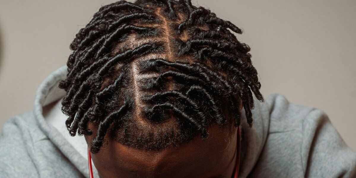 Une routine de soins pour les dreadlocks